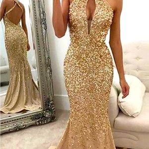 Gorgeous evening gown.  Size 8 NEVER WORN